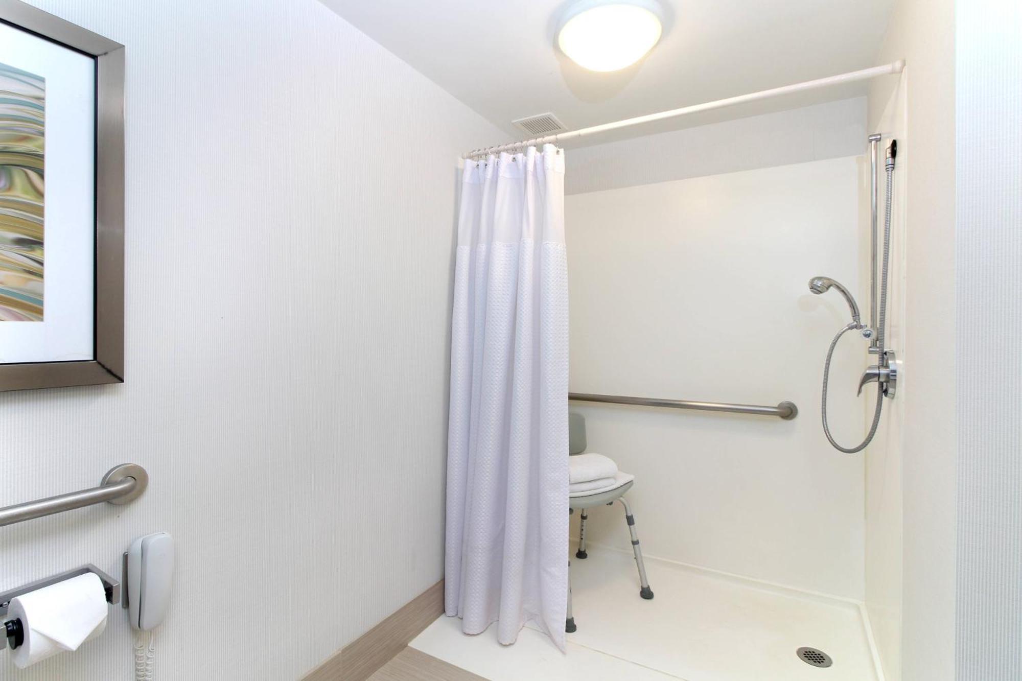 Courtyard Hartford Cromwell Hotel Ngoại thất bức ảnh