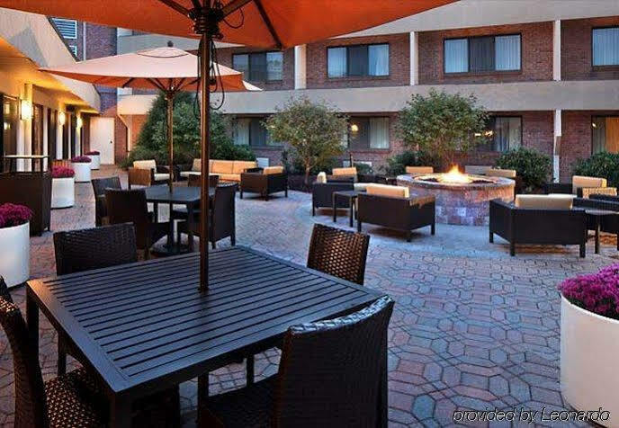 Courtyard Hartford Cromwell Hotel Ngoại thất bức ảnh